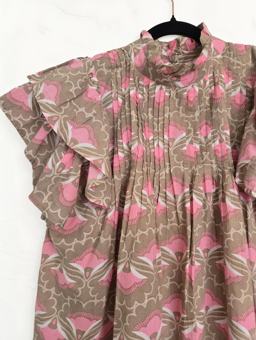 Arthur Jane Claire Boho Pintuck India Print Cotton Flowy Pink Tan Top, M